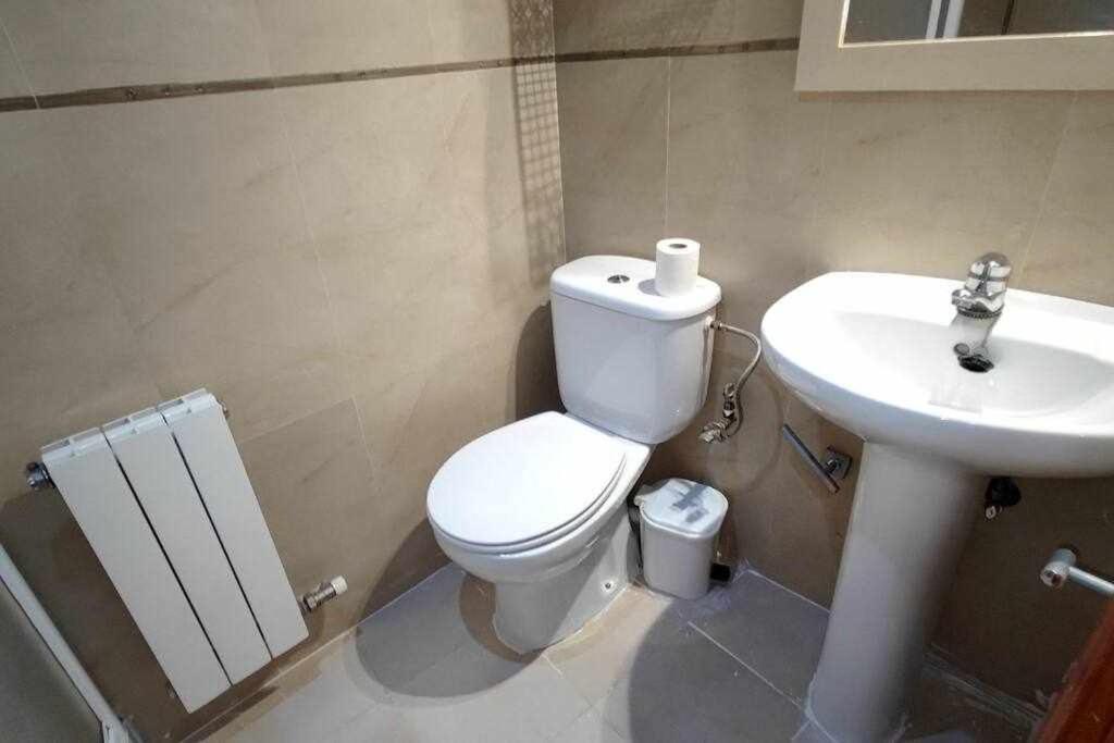 Luxe Haven In Granada Apartment ภายนอก รูปภาพ