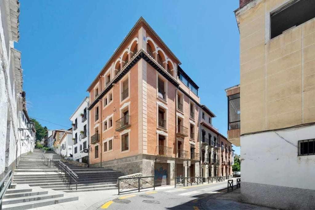 Luxe Haven In Granada Apartment ภายนอก รูปภาพ